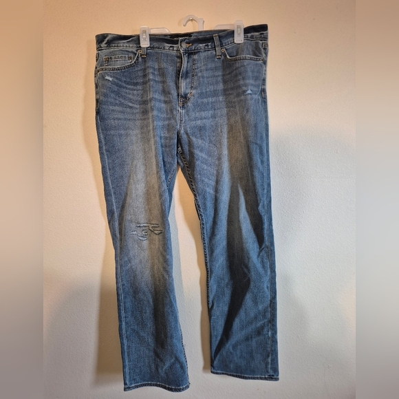 Banana Republic Blue Straight Jeans with Subtle Fading - Picture 1 of 6
